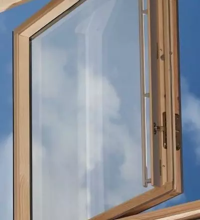 velux_ggl_3059_centre_pivot_roof_window_pine_finish_1