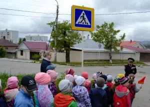 РАДИ БЕЗОПАСНОСТИ ДЕТЕЙ-ПЕШЕХОДОВ