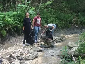 ЗА ОЧИСТКУ ВОДОЕМОВ СЕРЬЕЗНО ВЗЯЛАСЬ МОЛОДЕЖЬ  (12+)