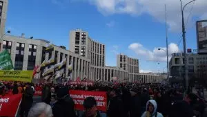 ТЫСЯЧИ МОСКВИЧЕЙ ПРИШЛИ НА МИТИНГ «ЗА СОЦИАЛИЗМ И СМЕНУ ВЛАСТИ!» (18+)