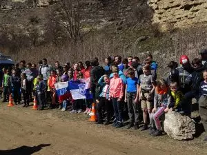 ЮНЫЕ СКАЛОЛАЗЫ ЗАВЕРШИЛИ СОРЕВНОВАНИЯ В БЕРЕЗОВСКОМ УЩЕЛЬЕ