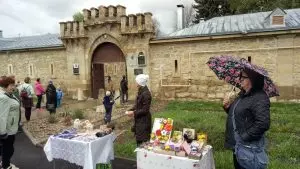 У КРЕПОСТНЫХ СТЕН РАЗВЕРНУЛСЯ «АРТ-МАЙ»