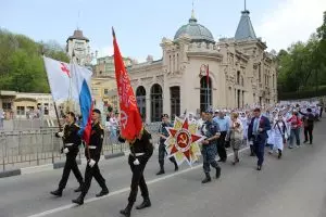 ПРОШЁЛ "САНИТАРНЫЙ ПОЕЗД ЖИЗНИ" В ПАМЯТЬ О ВОЕННЫХ МЕДИКАХ