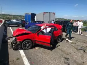 ИЗ-ЗА ГОРЯЩИХ ПОЛЕЙ В ПРЕДГОРНОМ РАЙОНЕ СТОЛКНУЛИСЬ 8 АВТОМОБИЛЕЙ: 2 ЧЕЛОВЕКА ПОГИБЛИ, 1 РАНЕН